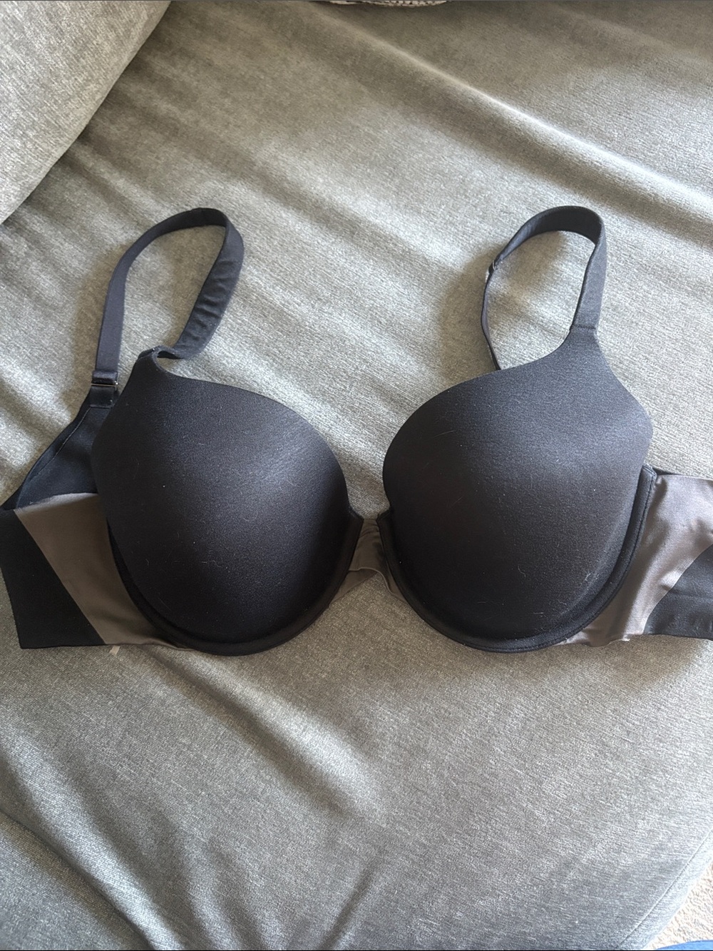 SPANX Black T-Shirt Bra 38C